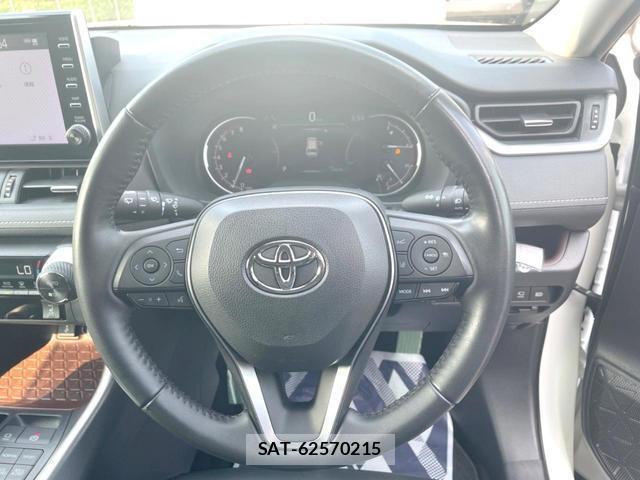 Toyota RAV4 2021-11 8361491-7