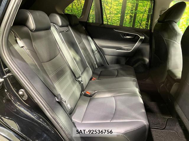 Toyota RAV4 2022-08 8361520-10