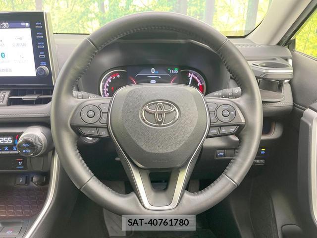 Toyota RAV4 2022-10 8361788-10