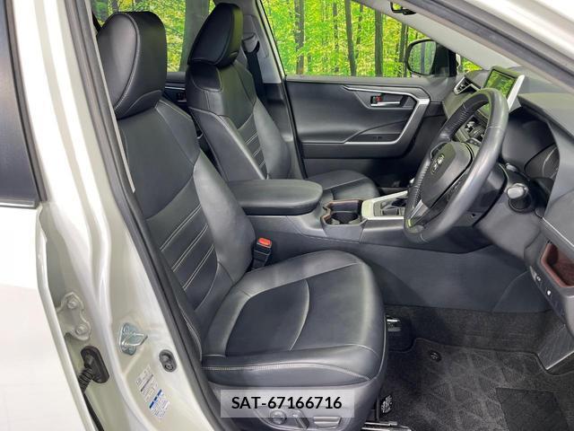 Toyota RAV4 2020-03 8361888-8