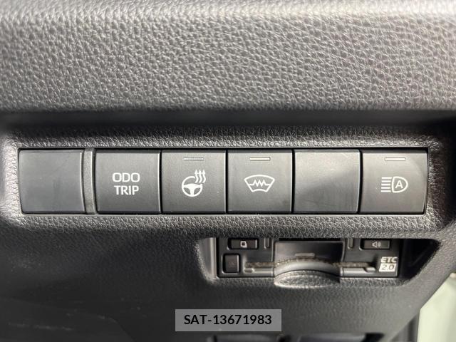 Toyota RAV4 2023-07 8361889-5