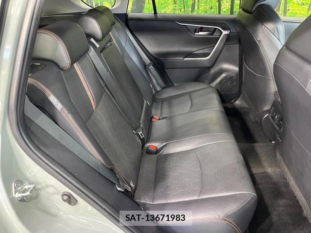 Toyota RAV4 2023-07 8361889-8