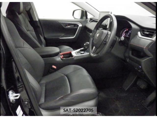 Toyota RAV4 2021-11 8361960-3
