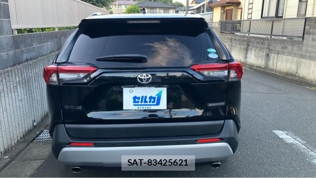 Toyota RAV4 2019-11 8362248-1