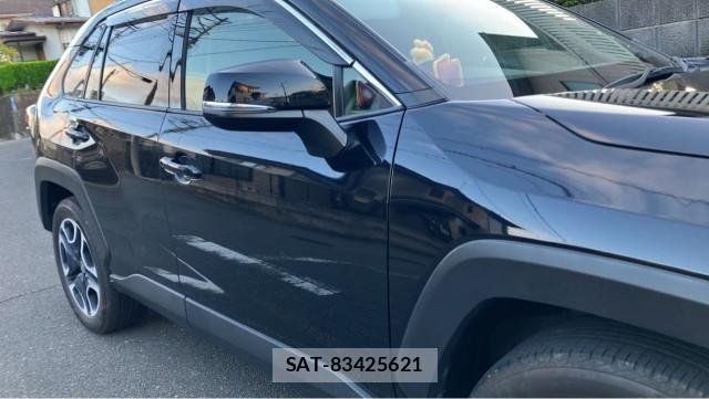 Toyota RAV4 2019-11 8362248-3