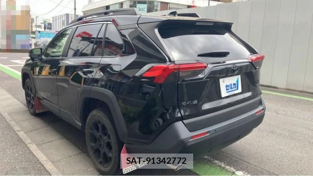 Toyota RAV4 2023-11 8362250-12