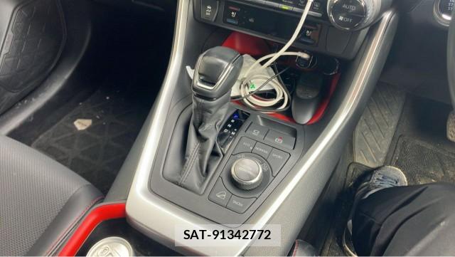 Toyota RAV4 2023-11 8362250-14