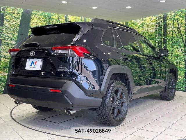 Toyota RAV4 2022-12 8362348-16