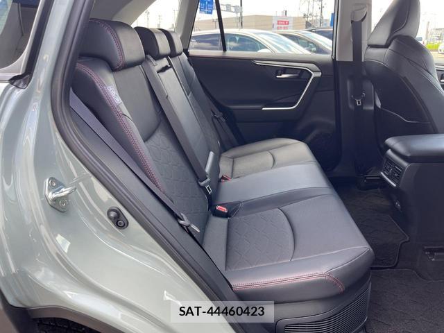 Toyota RAV4 2024-12 8362496-8