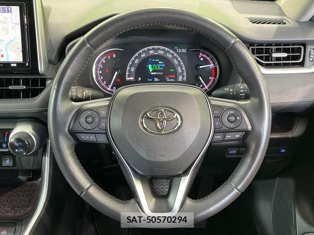 Toyota RAV4 2020-04 8362832-10
