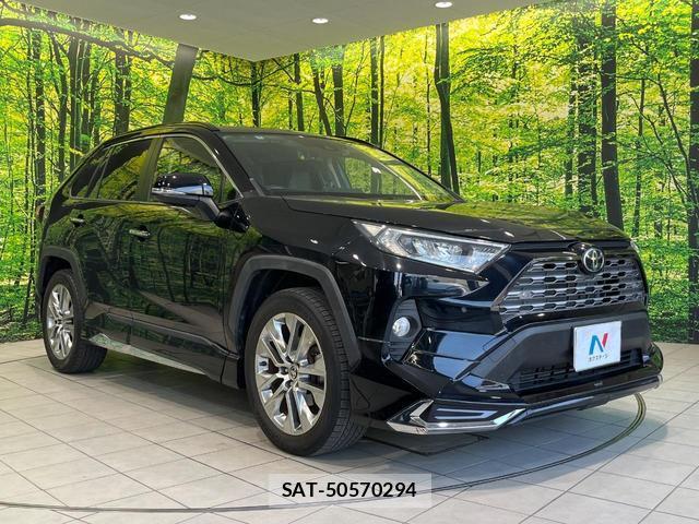 Toyota RAV4 2020-04 8362832-15