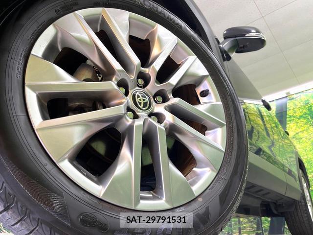 Toyota RAV4 2023-05 8362997-13