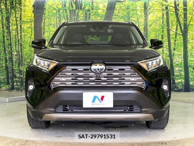Toyota RAV4 2023-05 8362997-14