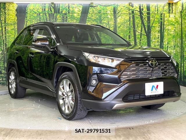 Toyota RAV4 2023-05 8362997-16