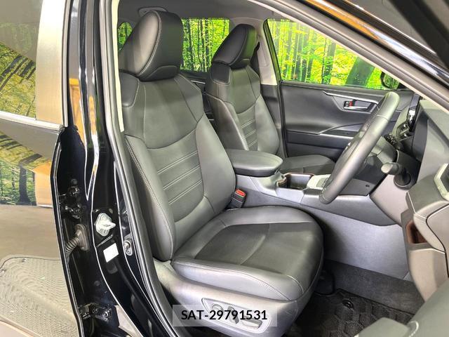 Toyota RAV4 2023-05 8362997-8