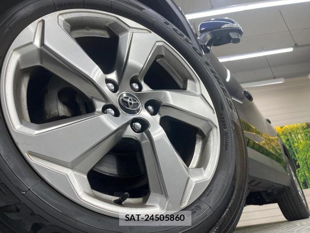 Toyota RAV4 2019-09 8363217-12