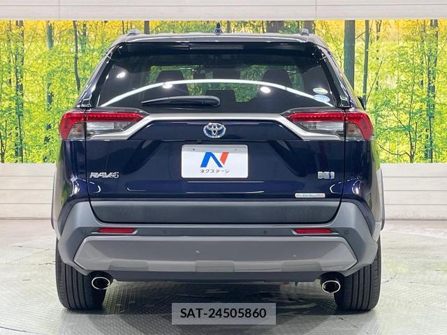 Toyota RAV4 2019-09 8363217-14