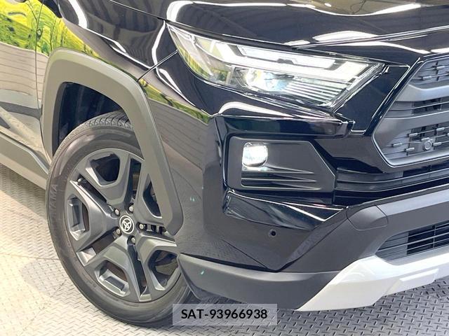 Toyota RAV4 2023-11 8363809-11