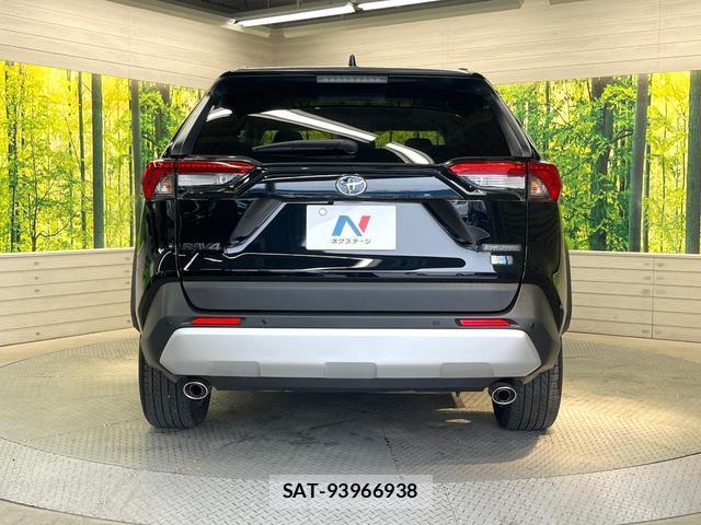 Toyota RAV4 2023-11 8363809-14