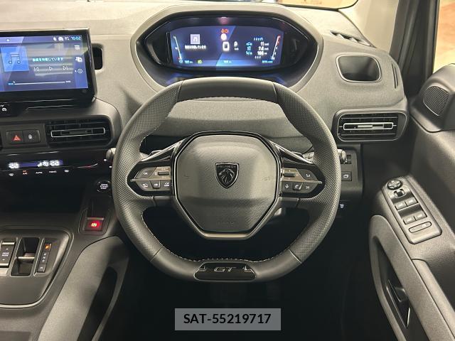 Peugeot Rifter 2025-09 8362634-12