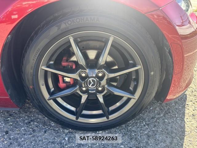Mazda ROADSTER 2016-04 8361034-12