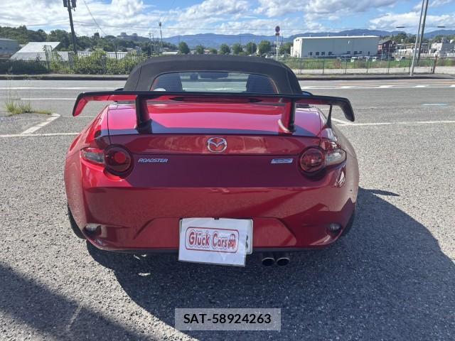 Mazda ROADSTER 2016-04 8361034-6