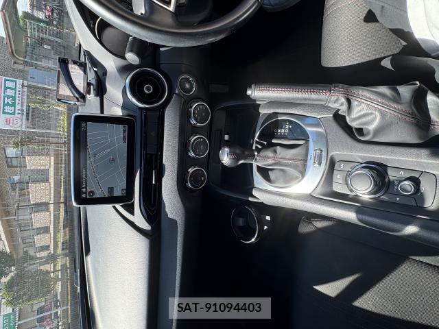 Mazda ROADSTER 2016-02 8362182-15