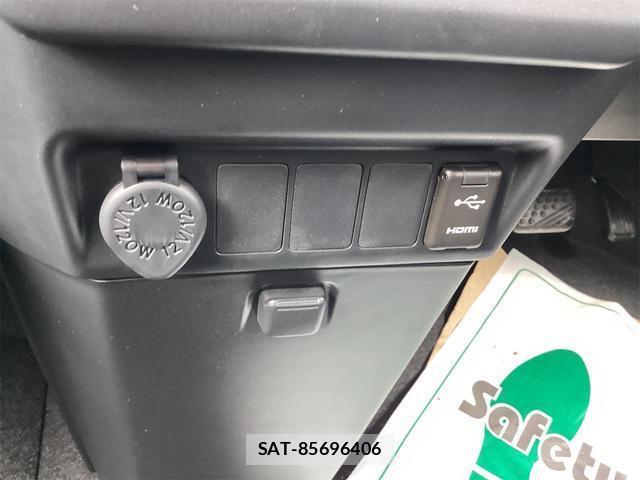 Toyota ROOMY 2025-10 8360488-9