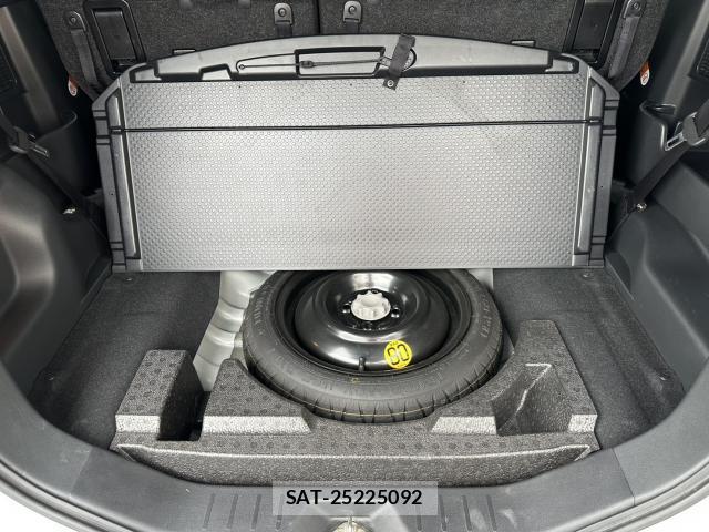 Toyota ROOMY 2017-09 8360802-19