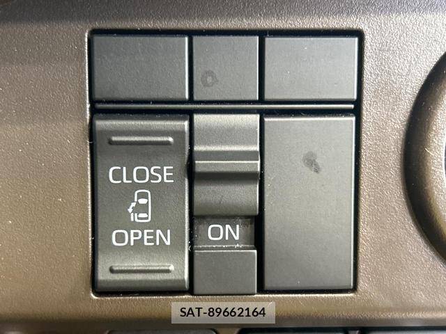 Toyota ROOMY 2025-02 8360914-4