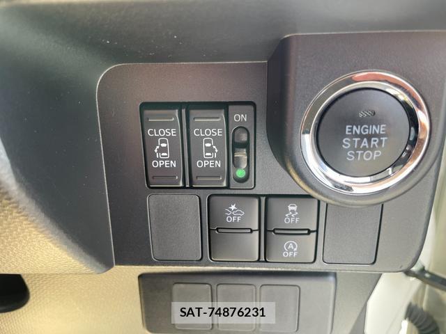 Toyota ROOMY 2016-12 8360949-16