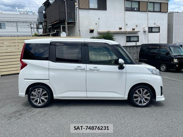 Toyota ROOMY 2016-12 8360949-3