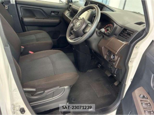 Toyota ROOMY 2021-08 8361347-2