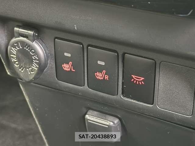 Toyota ROOMY 2023-09 8361428-10