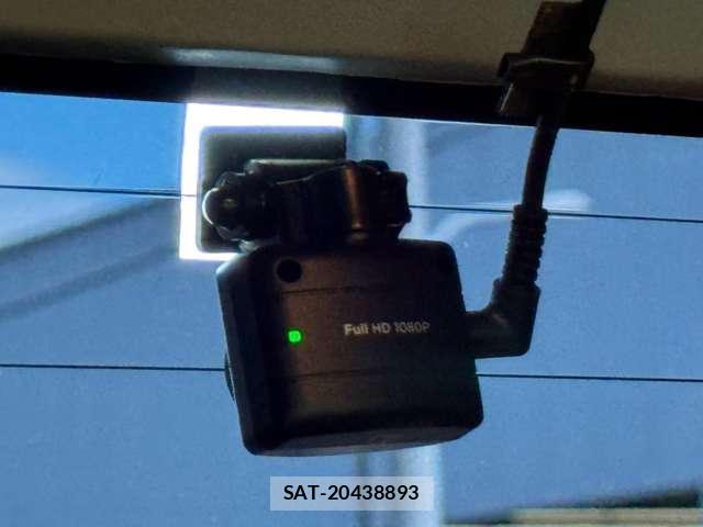 Toyota ROOMY 2023-09 8361428-6