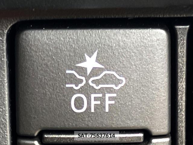 Toyota ROOMY 2021-12 8361467-4