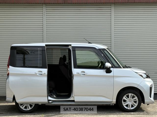 Toyota ROOMY 2021-01 8361857-3
