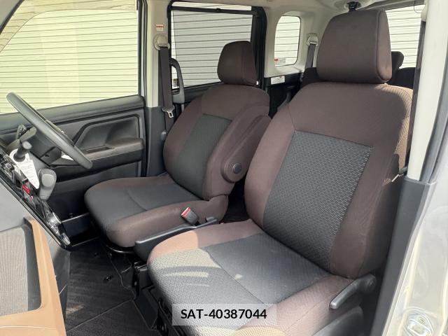 Toyota ROOMY 2021-01 8361857-5