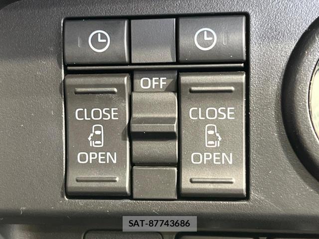 Toyota ROOMY 2021-06 8362747-3