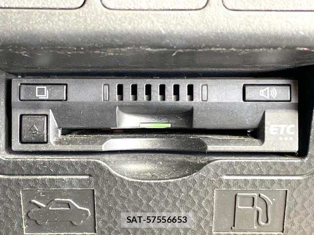 Toyota ROOMY 2018-07 8363403-6