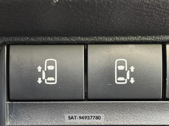Nissan ROOX 2021-09 8360532-2