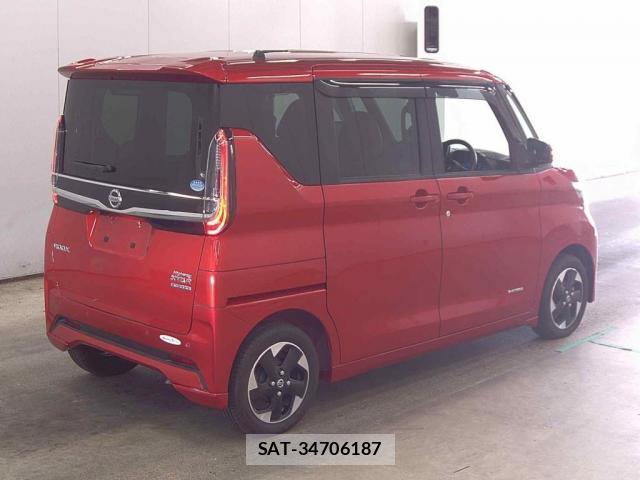 Nissan ROOX 2021-09 8361107-1