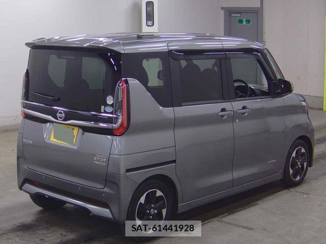Nissan ROOX 2021-10 8361124-1
