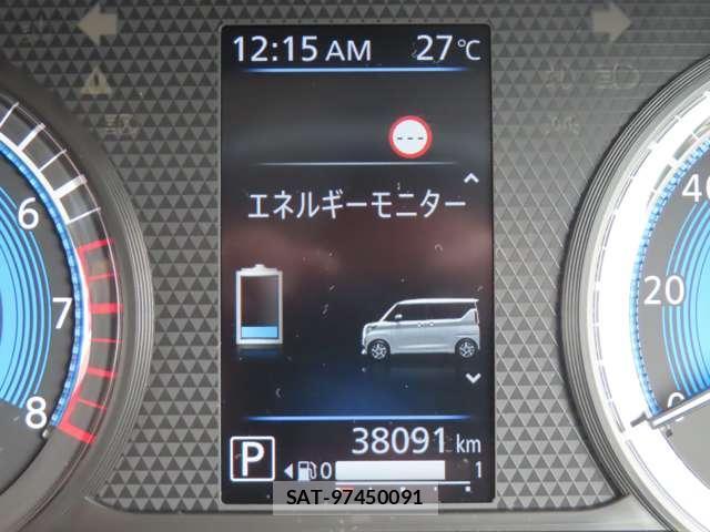 Nissan ROOX 2023-09 8362440-13