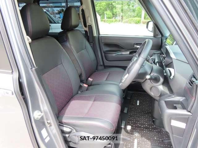 Nissan ROOX 2023-09 8362440-16