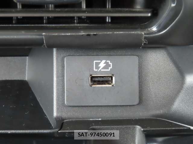 Nissan ROOX 2023-09 8362440-18
