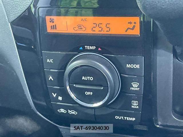 Nissan ROOX 2011-09 8362651-4