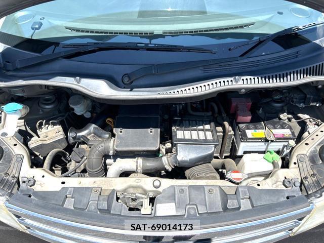 Nissan ROOX 2012-12 8362757-17