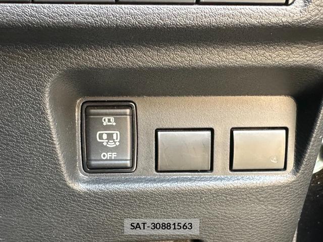 Nissan ROOX 2021-08 8362777-9