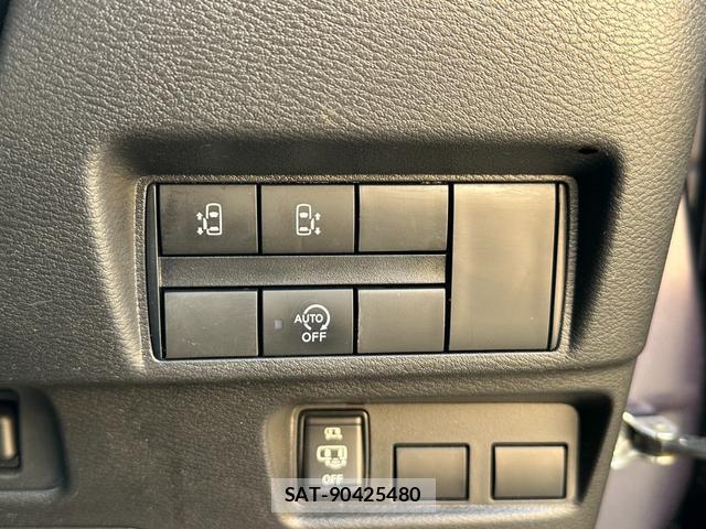 Nissan ROOX 2022-12 8362779-2